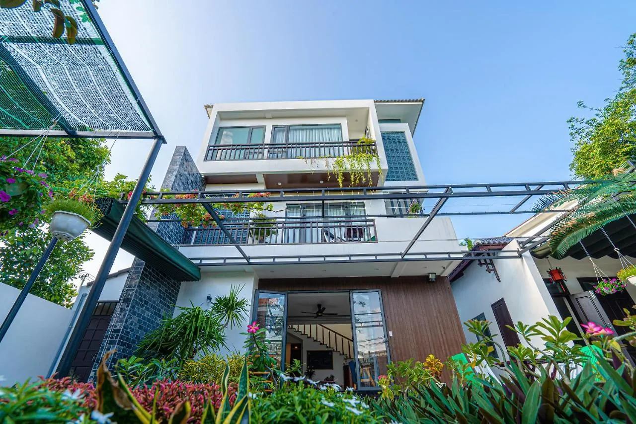 Golden Star Villa Hoi An 0*,  Vietnam